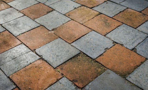 Azulejos de piso viejos