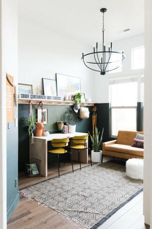 kindvriendelijke groene boho-kamer met vintage accenten