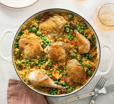 Viihtyisän keittiön Arroz con Pollo