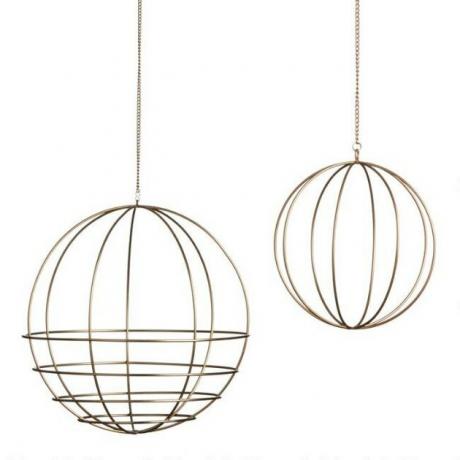 Gold Wire Sphere Plant Hanger (groot), $ 17, 99