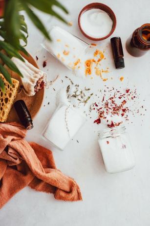 Esfoliante de bicarbonato de sódio para receitas de limpeza verde