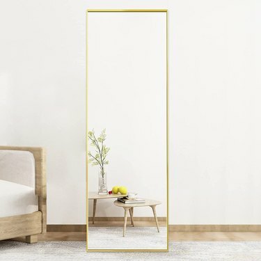 Beauty4U Zlatno podno ogledalo s okvirom od aluminijske legure
