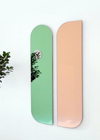 dois espelhos nas cores verde e pêssego